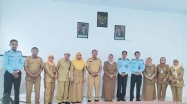 Foto Bersama Usai Kunjungan Kemenkumham Maluku Utara di Dukcapil Kota Ternate. (Istimewa/Rakyatmu)