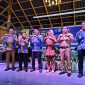 Poses Bersama Keterwakilan Kabupaten/Kota dan Keterwakilan Provinsi Maluku Utara dalam Segitiga Emas. Foto: Rakyatmu