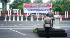 Suasana Upacara Serah Terima Jabatan yang Dipimpin oleh Kapolda Maluku Utara, Irjen Pol Midi Siswoko