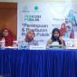 Pemateri Diskusi Publik Tentang Perempuan dan Perebutan Ruang Publik, Siti Munadiyah berada di pojok kanan. (Rakyatmu)