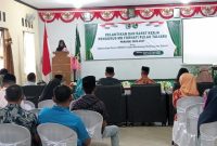 Koordinator Presidium MD Forhati Kuraisiya Marsaoly Saat Membaca Sambutan Usai Pelantikan. (Rakyatmu)