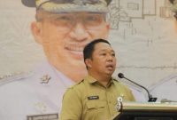 Kepala Bappelitbangda Kota Ternate Rizal Marsaoly saat Membaca Usulan yang Masuk Dalam Musrenbang RKPD. (Humas for Rakyatmu)