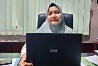 Sekertaris DPMPTSP Kota Ternate Nuryani Amra. (Rakyatmu)