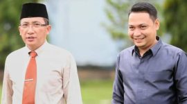 Wali Kota Ternate M. Tauhid Soleman Bersama Kepala Dinas Perhubungan Kota Ternate. (Ko Edo Huka)
