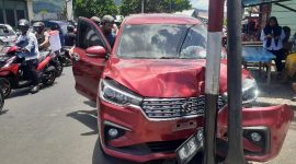 Tempat Kejadian Mobil Menabrak Tiang Listrik