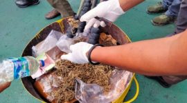 Barang Bukti yang Dimusnahkan di Halaman Kantor Kejari Ternate. (Rakyatmu)