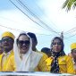 Ketua DPD I Partai Golkar Maluku Utara Alien Mus Bersama Pengurus Serta Kader Usai Mendaftar di KPU (Rakyatmu)