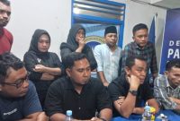 Keterangan Iskandar Idrus dalam Konferensi Pers di Kantor DPW PAN Maluku Utara (Rakyatmu)