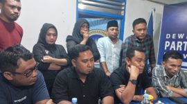 Keterangan Iskandar Idrus dalam Konferensi Pers di Kantor DPW PAN Maluku Utara (Rakyatmu)