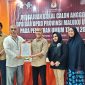 Sugeng Cahyono Didampingi LO-nya menyerahkan Administrasi Pencalonan di KPU Provinsi Maluku Utara (Rakyatmu)