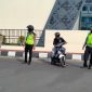 Satlantas Polres Ternate Lakukan Tilang Manual (Rakyatmu)