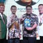 Brigjen. Pol. Dr. Yehu Wangsajaya S.I.K., M.Kom (paling kiri). (Rakyatmu)