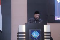 Wali Kota Ternate, M. Tauhid Soleman saat Membacakan Pidato Aspek Keuangan serta Realisasi Program dan Kegiatan Tahun Anggaran 2022. (Ongky for Rakyatmu)