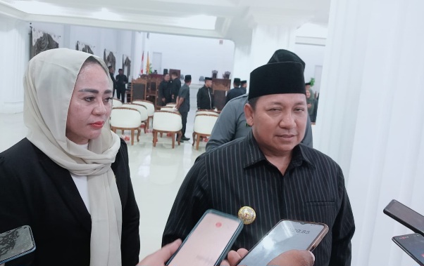Bupati Kabupaten Pulau Taliabu, Aliong Mus. (Rakyatmu)