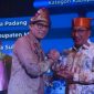 Wali Kota Ternate M. Tauhid Soleman Bersama Menparekraf Sandiaga Uno di Malam Puncak APPI 2023. (Humas For Rakyatmu)