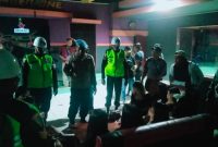 POM Melakukan Razia Anggota TNI-Polri di Tempat Hiburan Malam. (Rakyatmu)