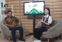 Suasana Podcast dengan Bupati Pulau Taliabu Aliong Mus. (Humas for Rakyatmu)