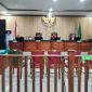 Suasana Sidang Perdana Perkara Perbuatan Melawan Hukum oleh Penggugat Iskandar Idrus di Pengadilan Negeri Ternate. (Rakyatmu)