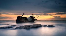 Ilustrasi Kapal Tenggelam. (Freepik.com)