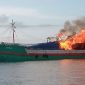 Kapal KM Belavista Terbakar di Dermaga Desa Malbufa. (Rakyatmu)
