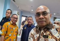 Sekretaris Daerah Pulau Taliabu Salim Ganiru (Depan) Menghadiri Diskusi Pengelolaan Keuangan Negara. (Humas for Rakyatmu)