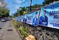 Spanduk Ucapan Mensukseskan Rakor DPW PAN Maluku Utara yang Dipasang di Talud Hotel Sahid Bela Ternate. (Rakyatmu)