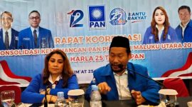 Ketua DPW PAN Maluku Utara Nabiha Alwy (kiri) Didampingi Sekretaris DPW PAN Maluku Utara Jamrud H. Wahab. (Rakyatmu)