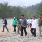 Direktur PPDK Kemendes Dwi Rudi Hartoyo Bersama Forkopimda Kunjungi Wisata Danau Likitobi. (Rakyatmu)