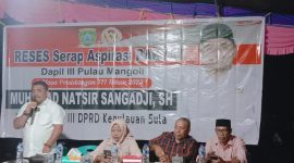 Ketua Komisi III DPRD Kabupaten Kepulauan Sula, M. Natsir Sangadji Reses di Desa Mangoli. (Rakyatmu)