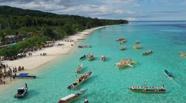 Wisata Tanjung Waka, Kabupaten Kepulauan Sula. (Rakyatmu)