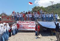 Siswa SMA Negeri 9 Baleha Gelar Aksi Demonstrasi Penolakan Festival Tanjung Waka. (Istimewa)