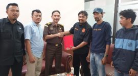 LPP-Tipikor Lapor BWS ke Kejati Maluku Utara. (Rakyatmu)