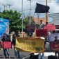Front Bumi Loko Menggelar Aksi Unjuk Rasa di Kota Ternate terkait 10 IUP di Pulau Mangoli. (Rakyatmu)