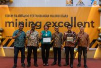 Katam dan Perhapi Beri Penghargaan Sosial dan Lingkungan kepada Harita Nickel. (Istimewa/Rakyatmu)