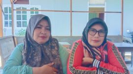 Guru SD Negeri Wainanas. (Rakyatmu)