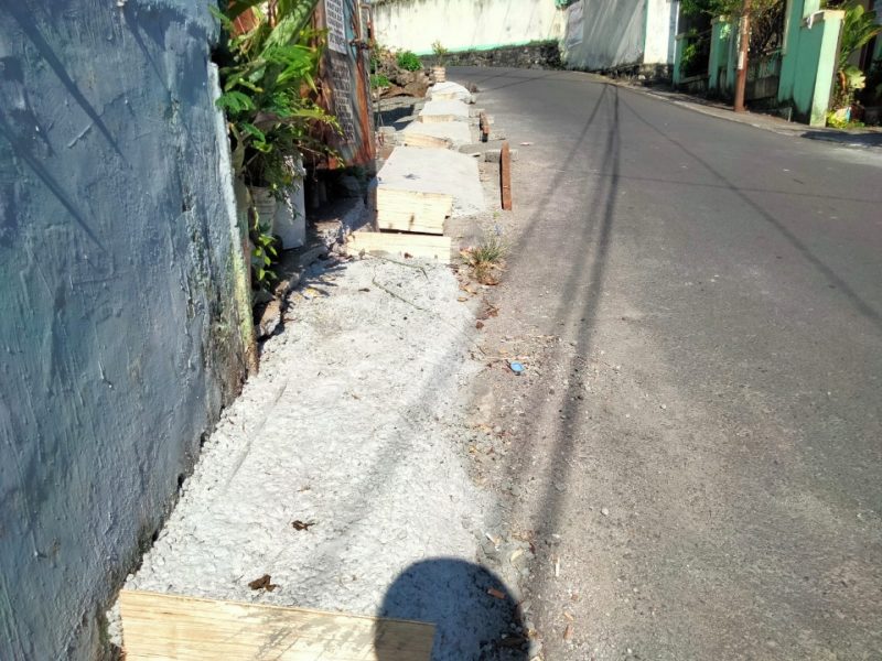 Proyek Penutup Parit Kelurahan Mangga Dua. (Rakyatmu)