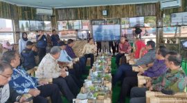 Pertemuan Pra Munas Apeksi di Pelabuhan Residen, Kota Ternate. (Rus'an for Rakyatmu)