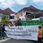 LPP-Tipikor Gelar Aksi di Depan Kejati Terkait Dugaan Kasus Korupsi di Kemenag Maluku Utara dan Halmahera Selatan. (Rakyatmu)
