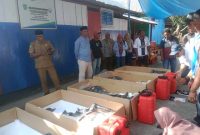 Bantuan Aspirasi Alien Mus Berupa 20 Unit Mesin Laut kepada Kelompok Nelayan Kepulauan Sula. (Rakyatmu)