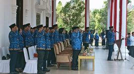 Suasana Upacara Korpri ke-52 di Halaman Istana Daerah. (Rakyatmu)