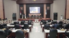 Rapat Paripurna ke 20 masa sidang ke III Tentang Pengesahan RAPBD Tahun Anggaran 2024. (Istimewa/Rakyatmu)
