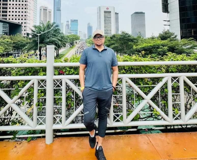 Foto Jusuf Sunya saat Berada di Luar Daerah. (FB Jusuf Sunya)