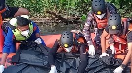 Tim Gabungan Evakuasi Jenazah Korban di Sungai Sayoang. (Istimewa)