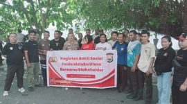 Satpam Kota Ternate bersama Dir Binmas Polda Maluku Utara Kombes Pol. Dicky Aryanto. (Sardan for Rakyatmu)