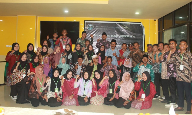 Musyawarah Besar Ikatan Pelajar Mahasiswa Waigoiyofa, Kabupaten Kepulauan Sula. (Rakyatmu)