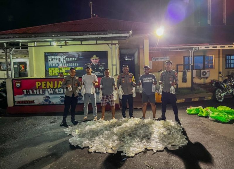 Miras Jenis Cap Tikus Diamankan di Polres Ternate. (Istimewa/Rakyatmu)
