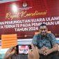 Ketua KPU Kota Ternate M. Zen A. Karim saat Diwawancarai Usai Rakor Persiapan Pelaksanaan PSU di Dua TPS. (Rakyatmu)