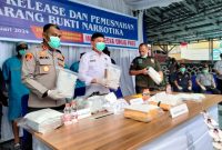 BNNP Maluku Utara musnahkan Narkotika Seberat 16, 73 Kg dan Menangkap Tiga Pelaku. (Rakyatmu)