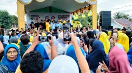 Capres Anies Baswedan Disebut Partai Golkar Suka Bicara di Acara Kampanye TKD Prabowo-Gibran di Kota Tidore Kepulauan. (Rakyatmu)