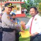 Kapolres Halmahera Barat AKBP Erlichson Memberikan Reward kepada 23 Persone. (Rakyatmu)